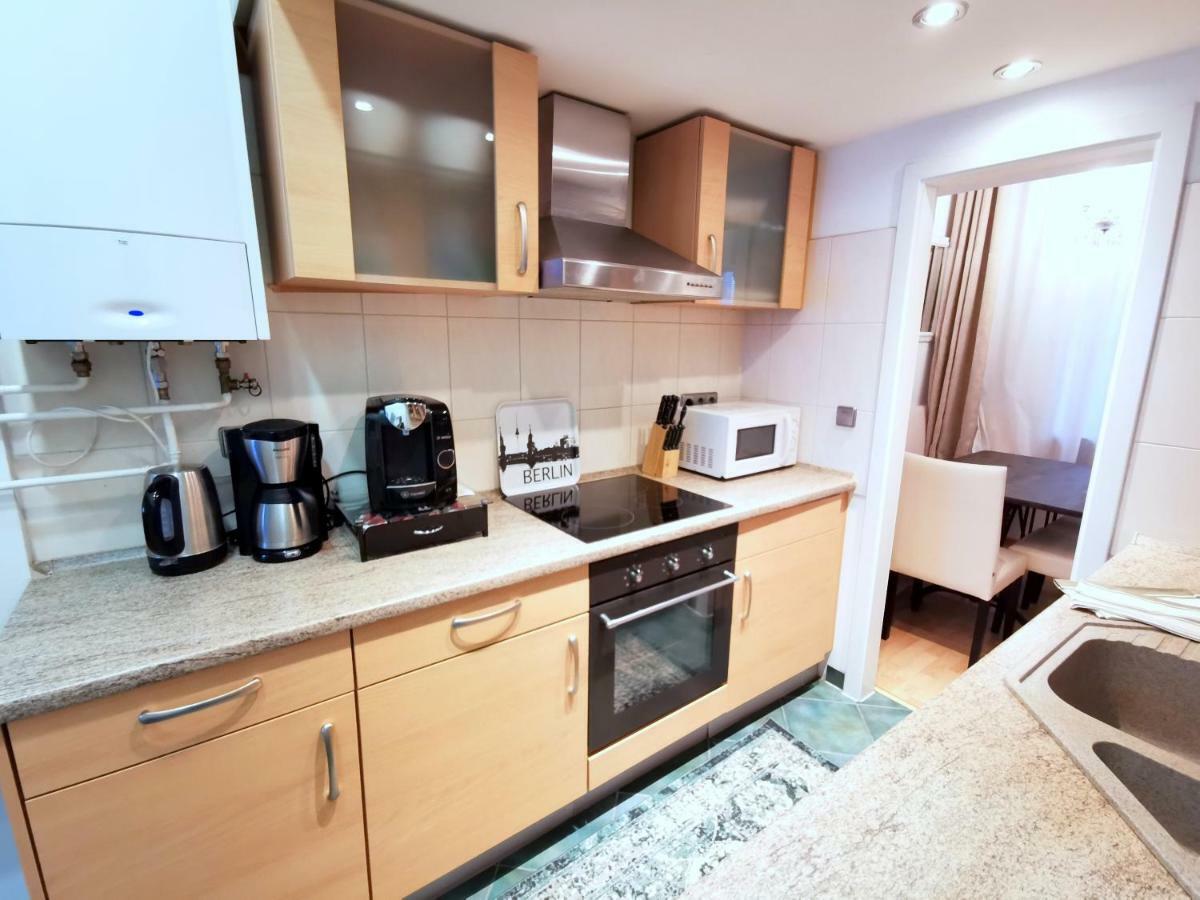 Gastein By Rockchair Apartments L Superhost Status L 2 Bedrooms Boxspringbeds 1,5 Bathrooms - Cozy Family & Business Flair Welcomes You! Berlin Bagian luar foto